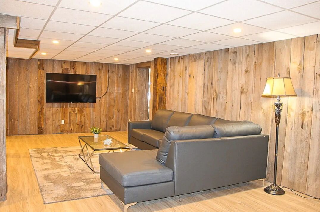 Photo of Livingroom in Grand Bend