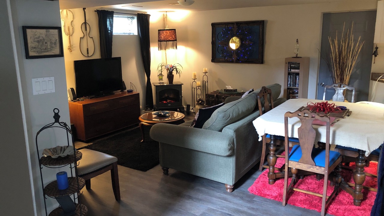 Photo of Livingroom in Township of Woolwich