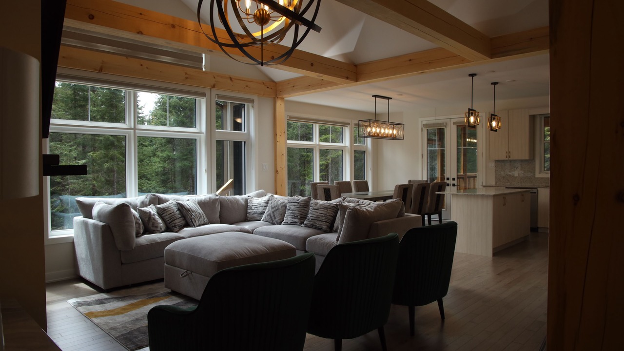 Photo of Livingroom in Lake of Bays