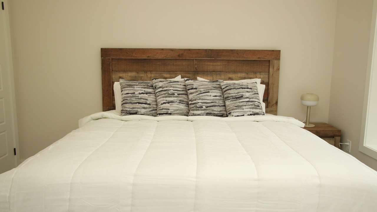 Photo of Bedroom in Lake of Bays