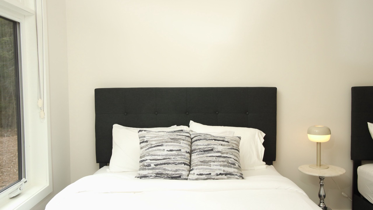 Photo of Bedroom in Lake of Bays