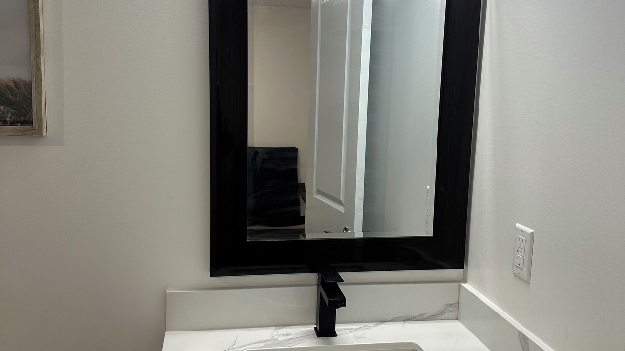 Photo of Bathroom in Niagara Falls