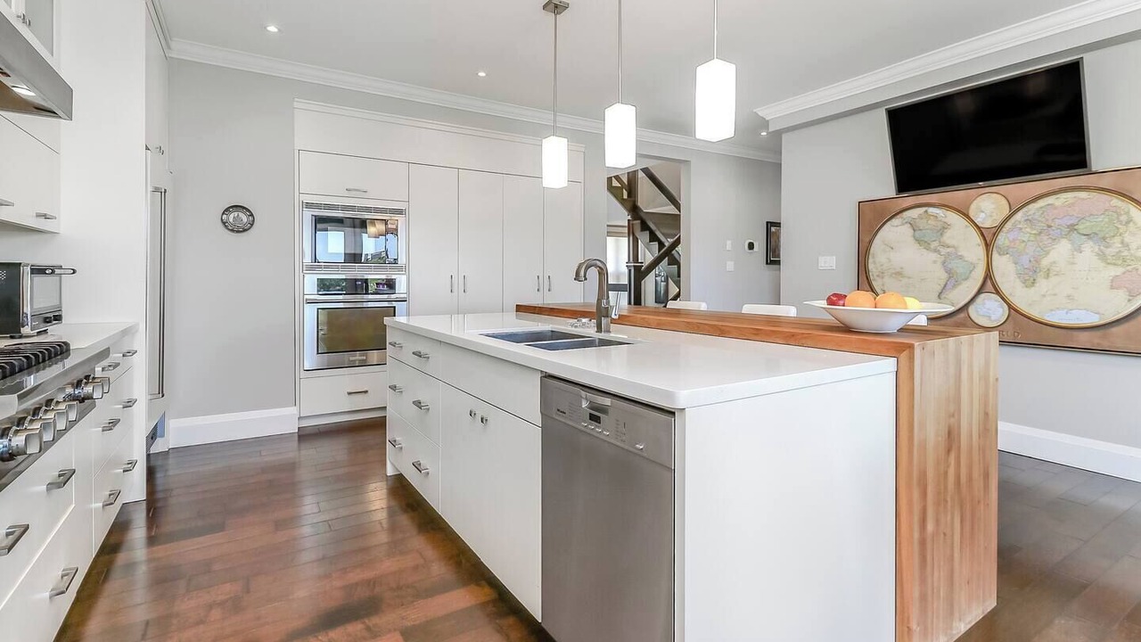 Photo of Kitchen in Port McNicoll