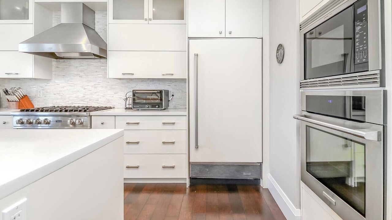 Photo of Kitchen in Port McNicoll