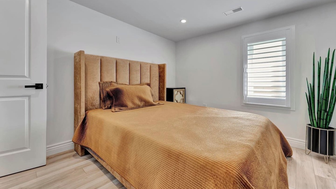 Photo of Bedroom in Port Dover