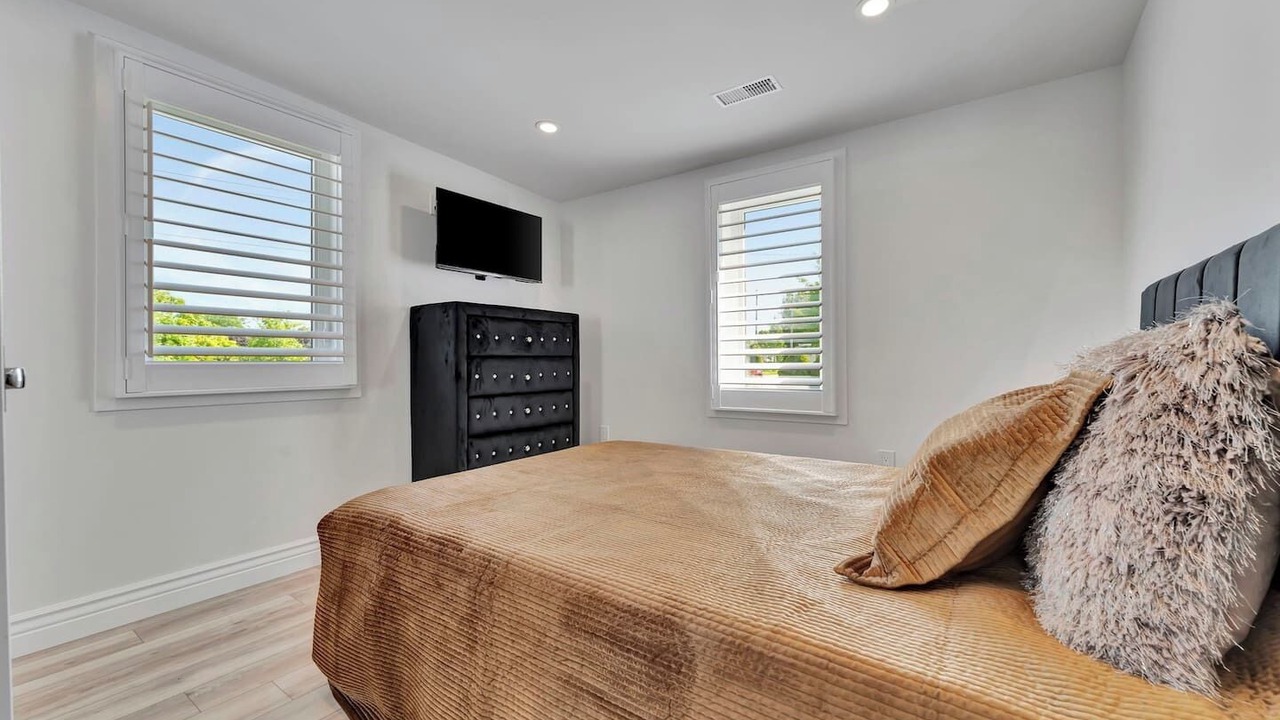 Photo of Bedroom in Port Dover