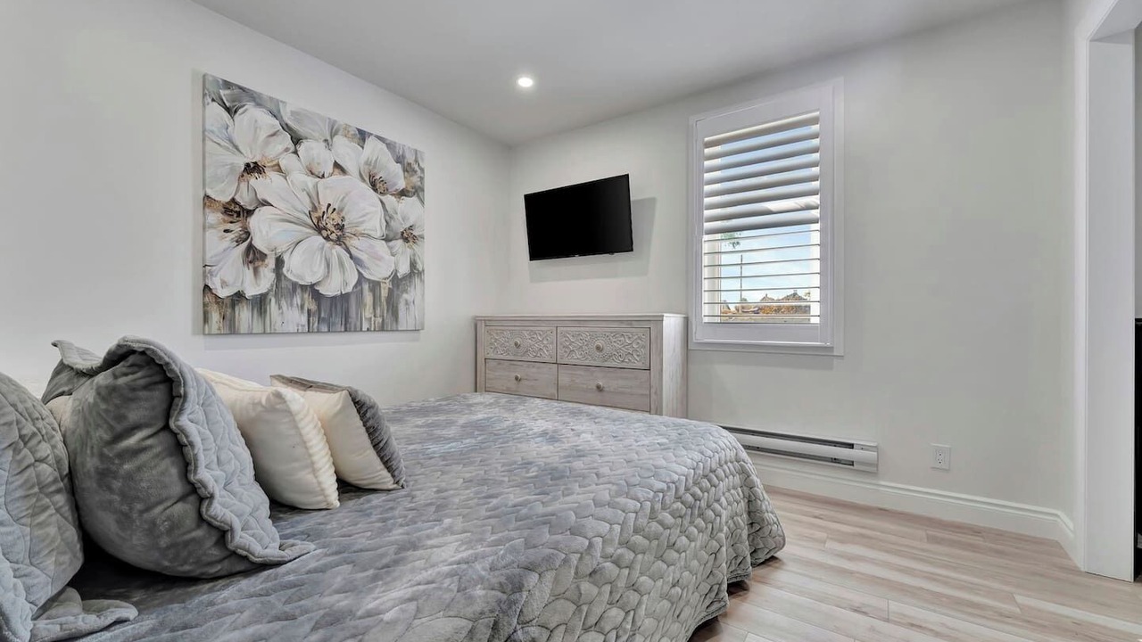 Photo of Bedroom in Port Dover