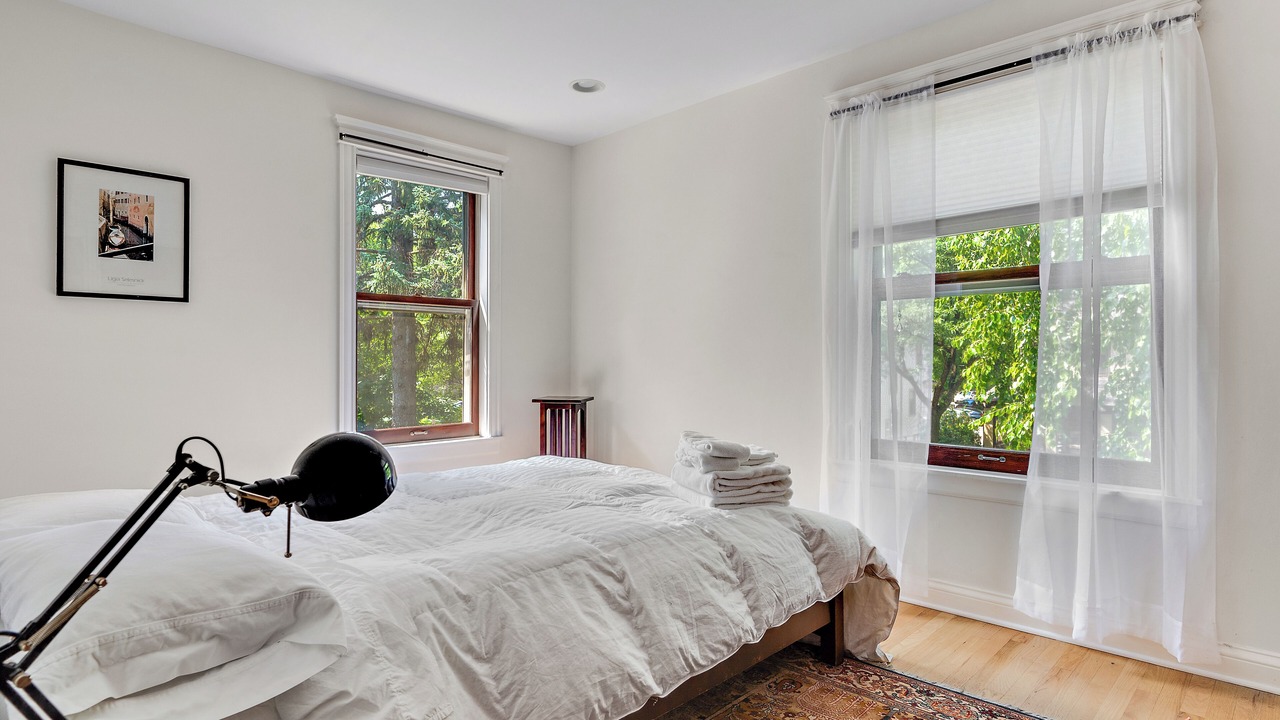 Photo of Bedroom in Uptown