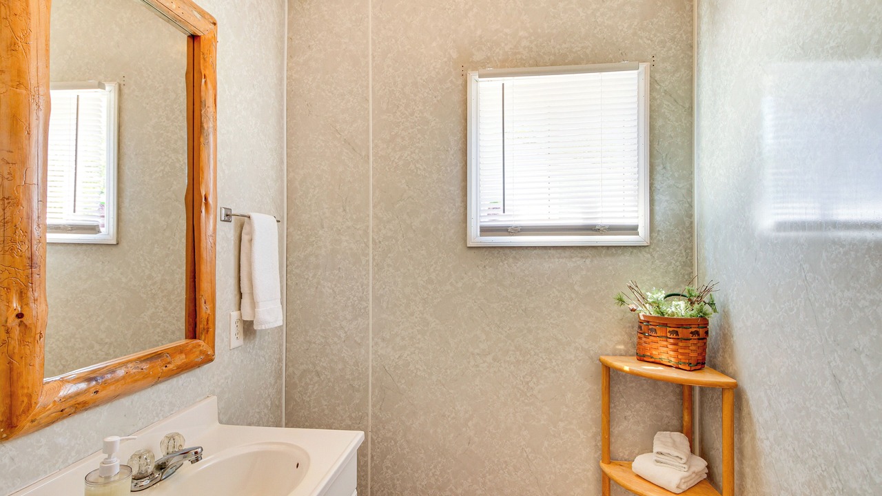 Photo of Bathroom in Garrison