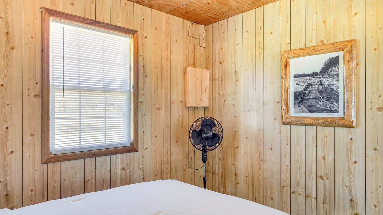 Photo of Bedroom in Garrison