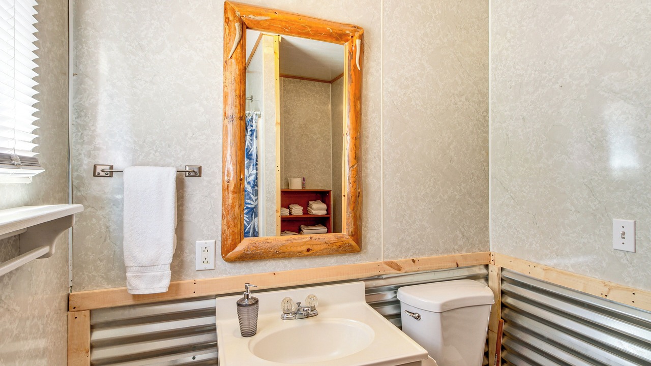Photo of Bathroom in Garrison