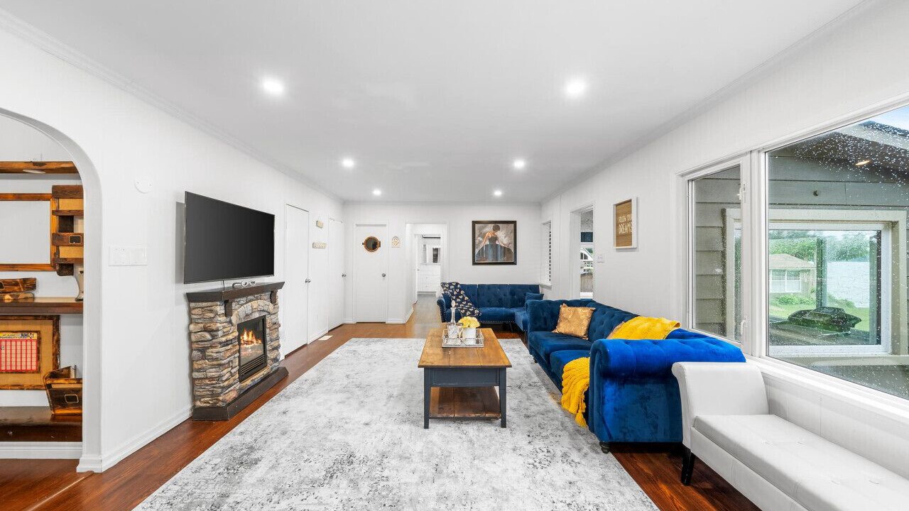 Photo of Livingroom in Ramara