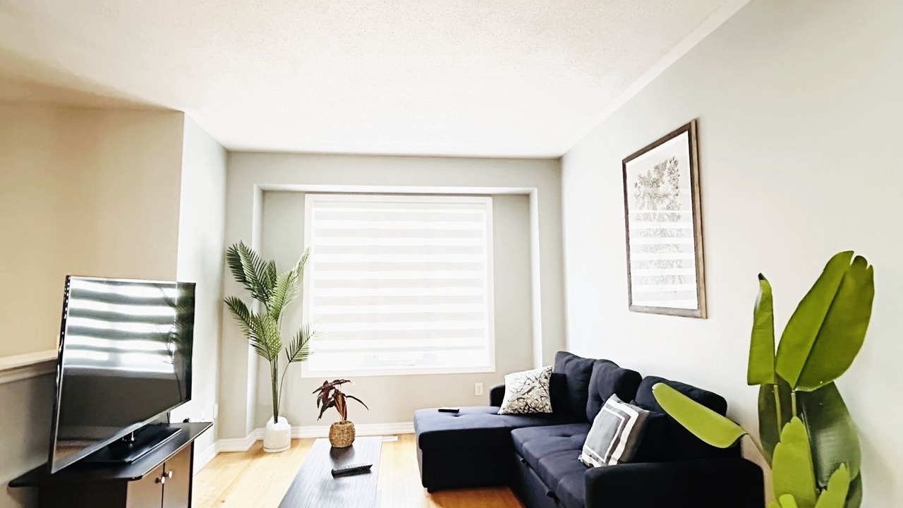 Photo of Livingroom in Brampton