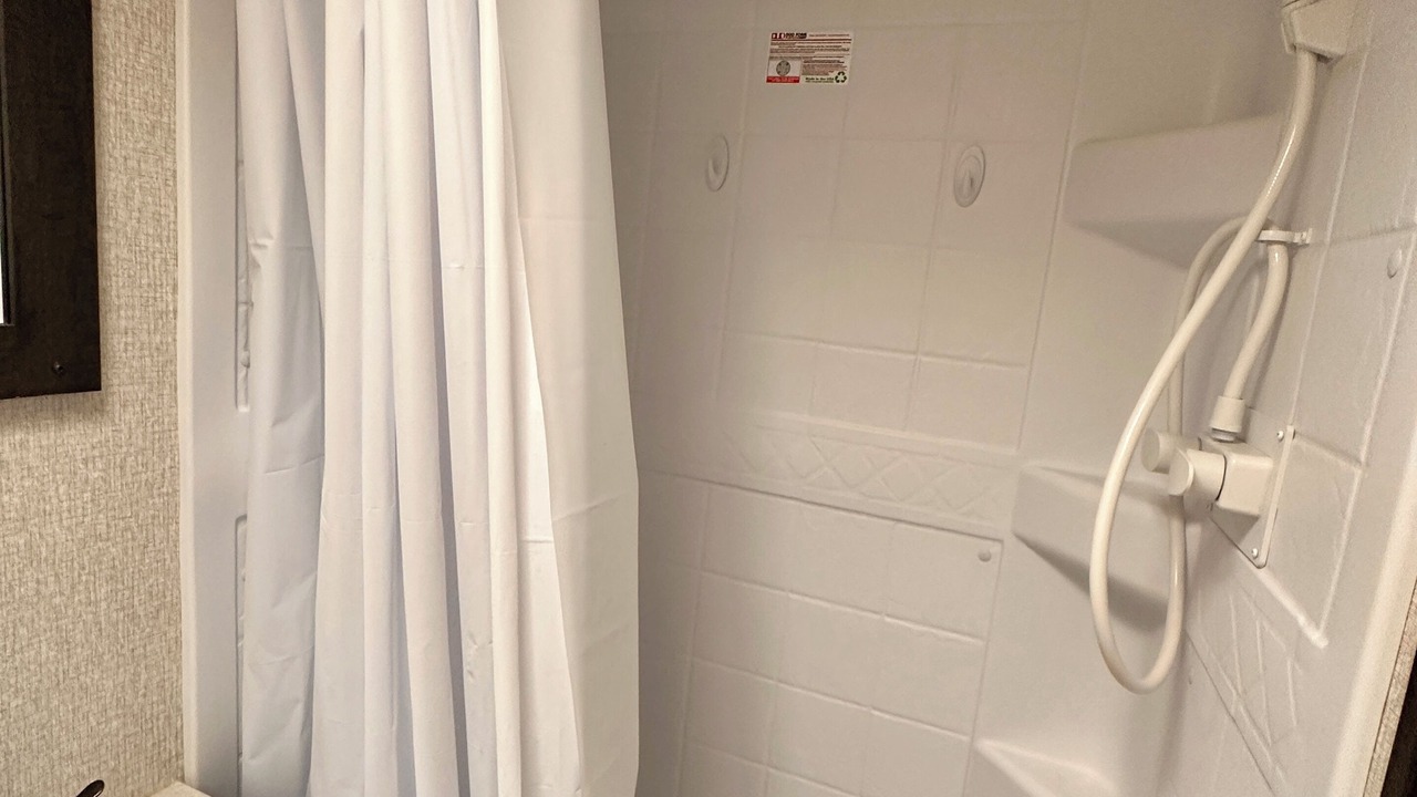 Photo of Bathroom in Moe