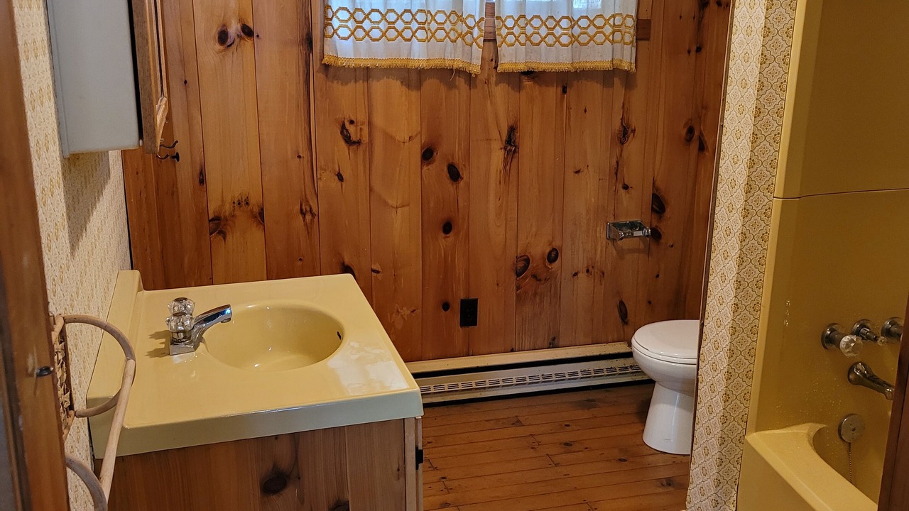 Photo of Bathroom in North Frontenac