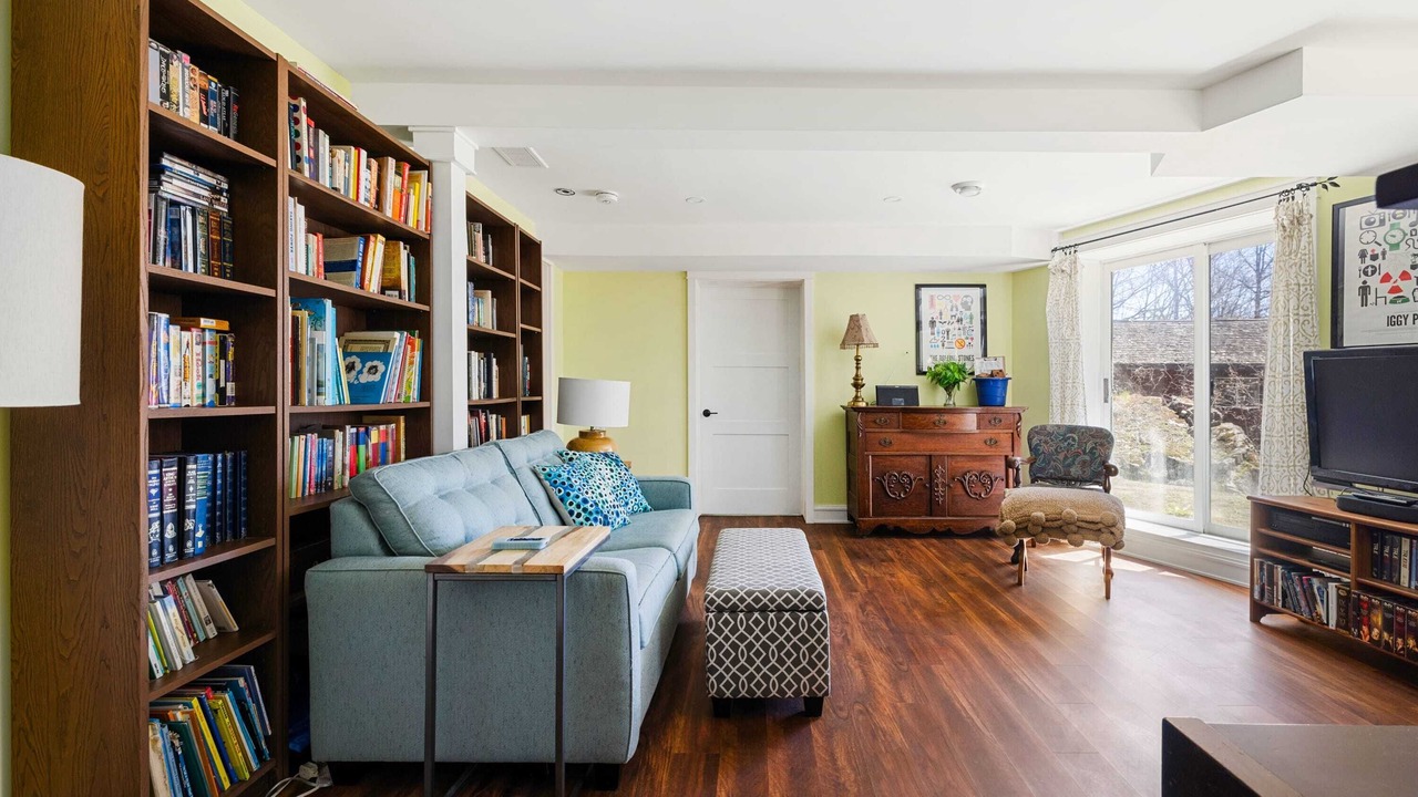 Photo of Livingroom in Jones Falls