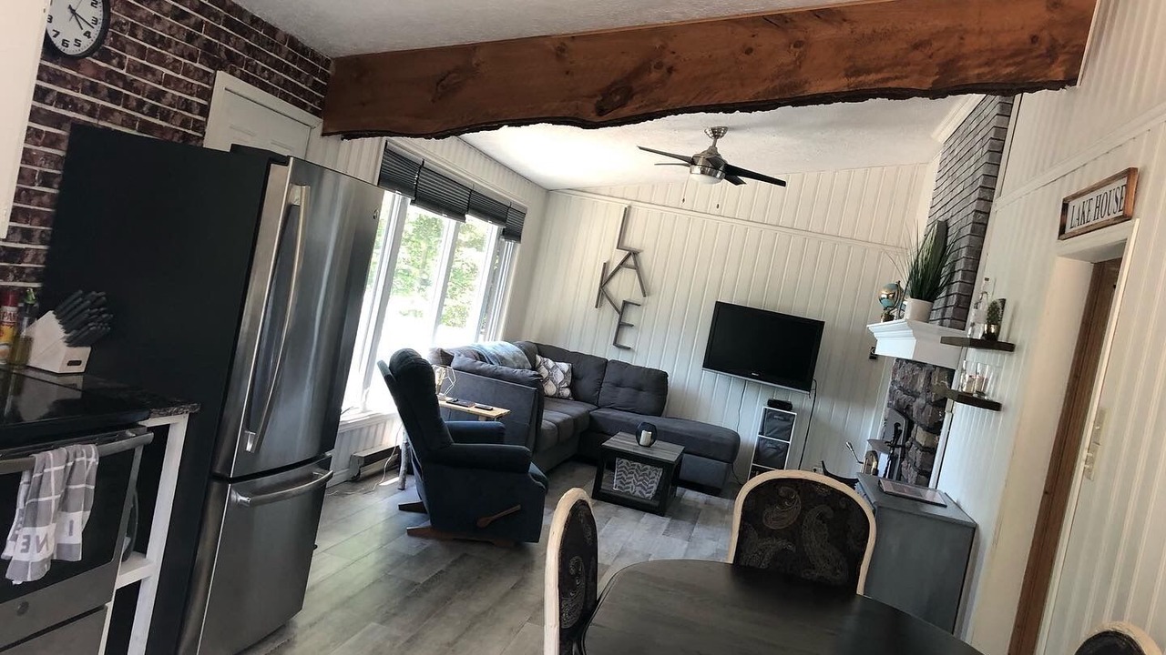 Photo of Livingroom in Algoma District