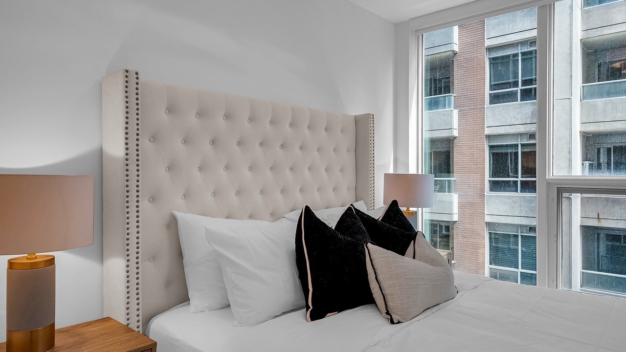 Photo of Bedroom in Toronto Entertainment District