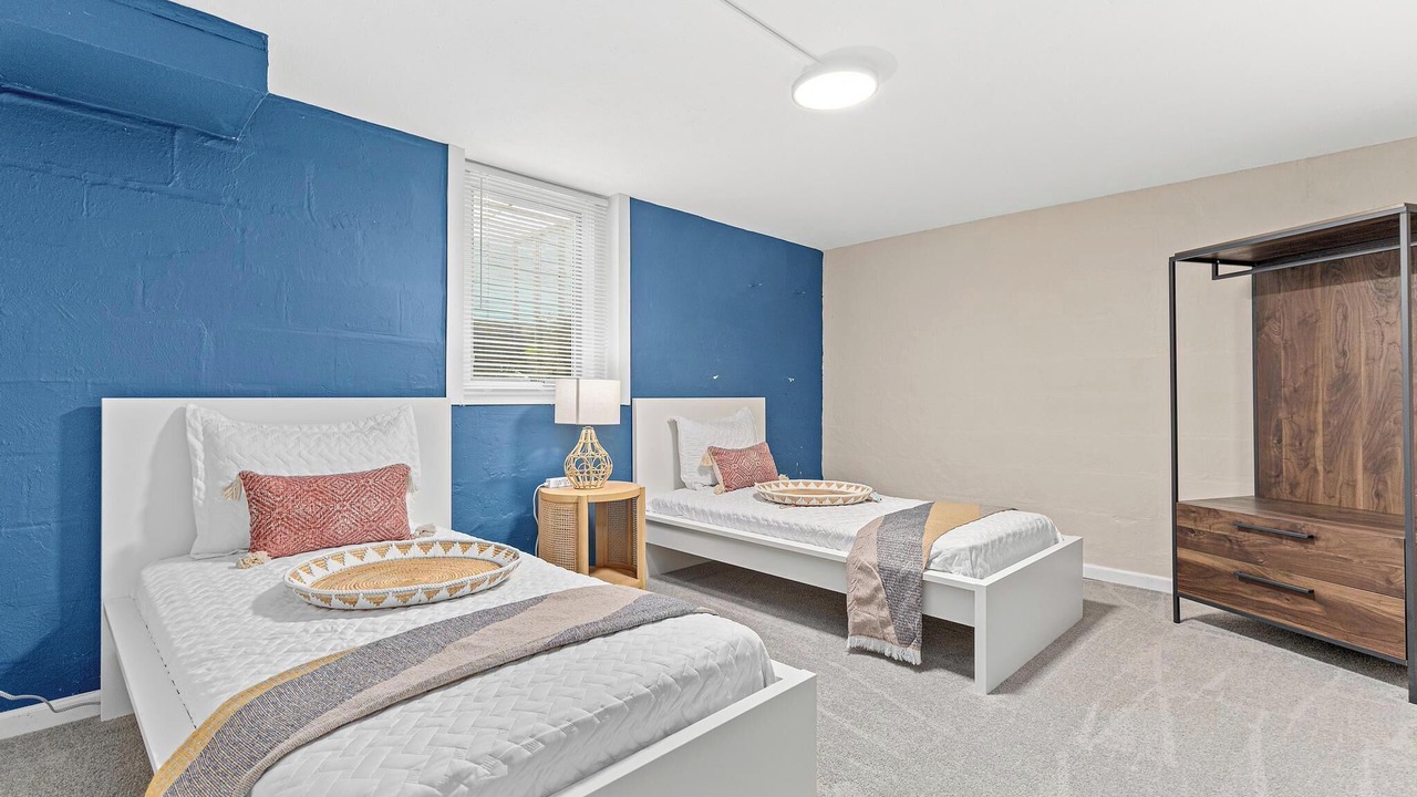Photo of Bedroom in Midway