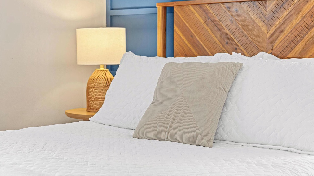 Photo of Bedroom in Midway