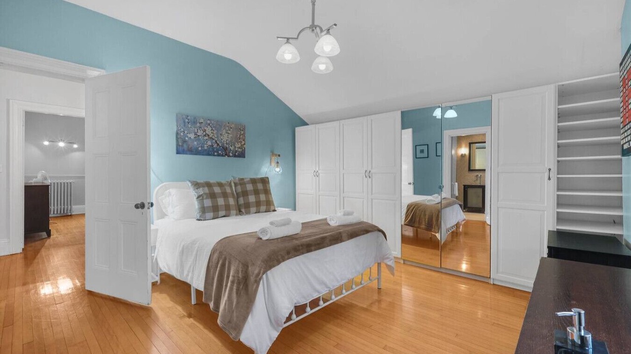 Photo of Bedroom in Cobourg