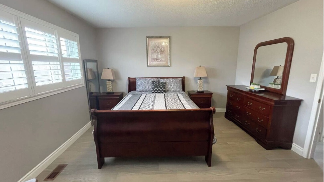 Photo of Bedroom in Churchill Meadows