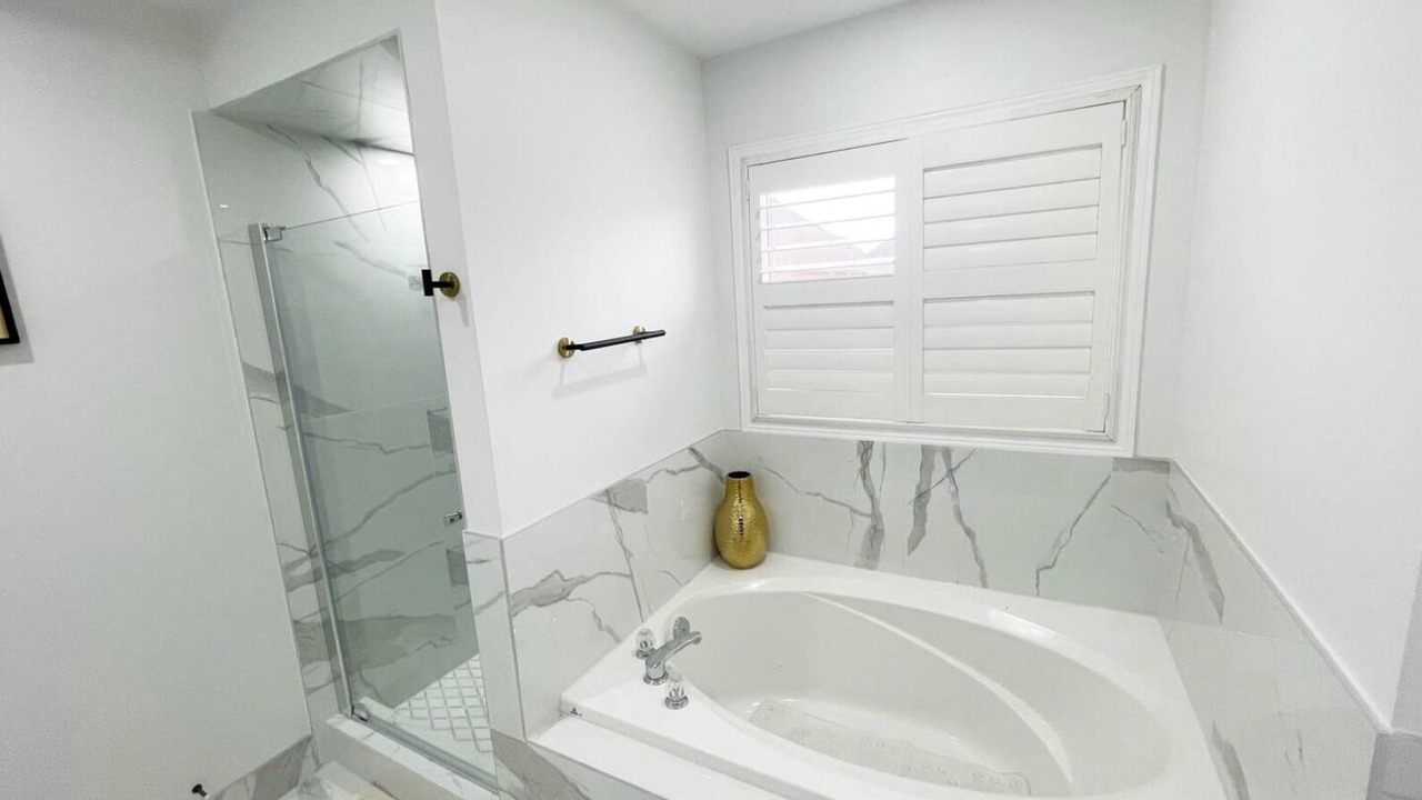 Photo of Bathroom in Churchill Meadows