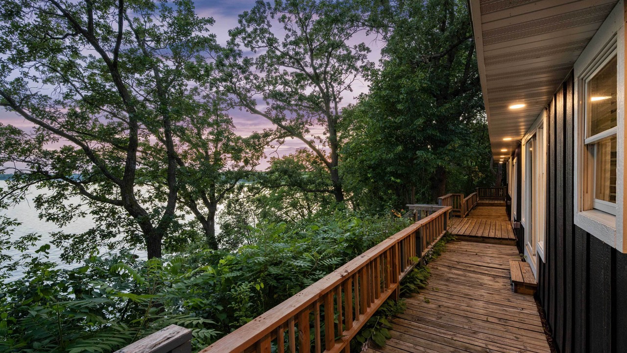 Photo of Outdoor in Maple Lake