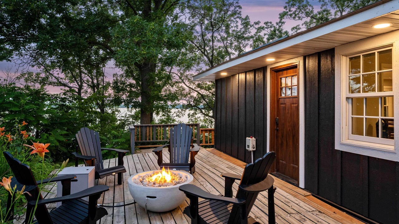 Photo of Outdoor in Maple Lake