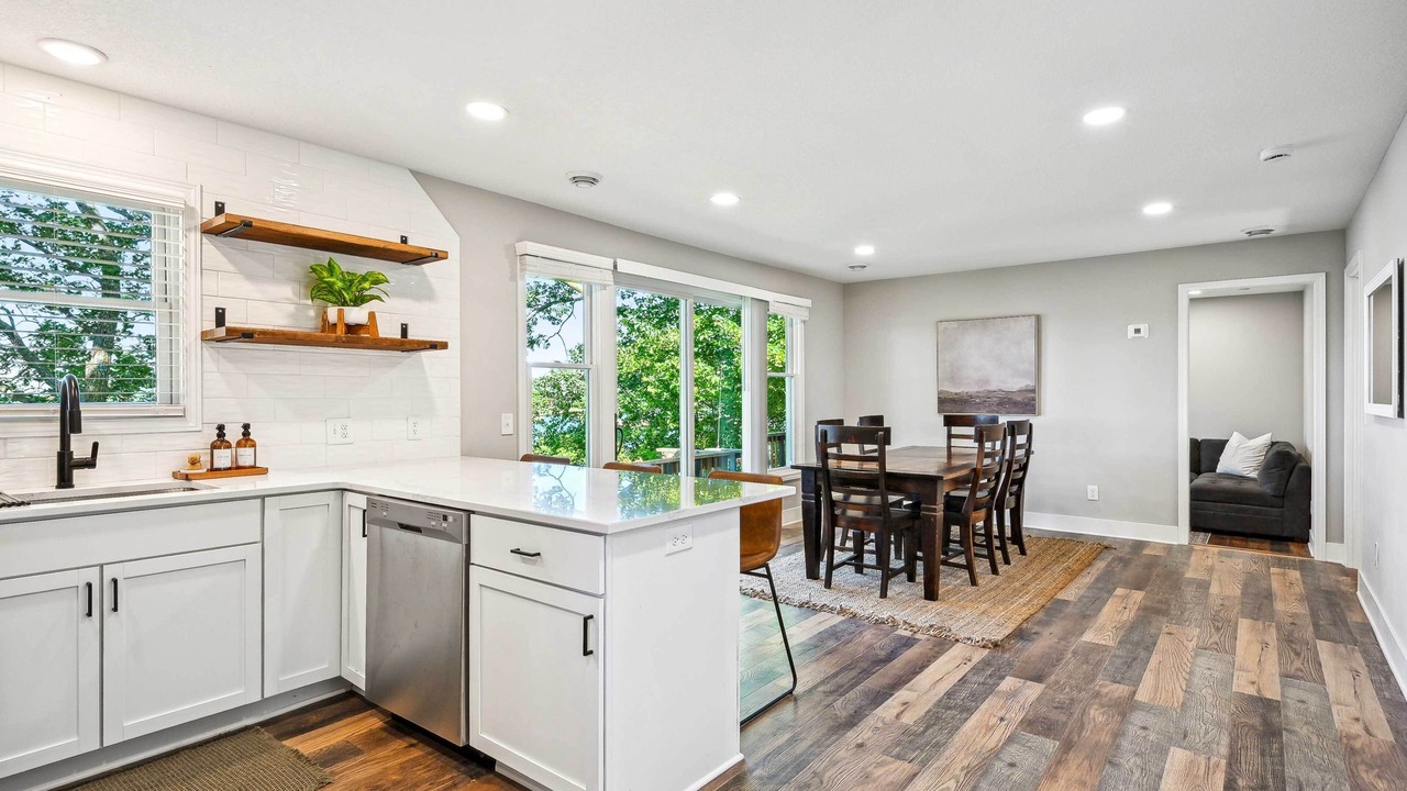 Photo of Kitchen in Maple Lake