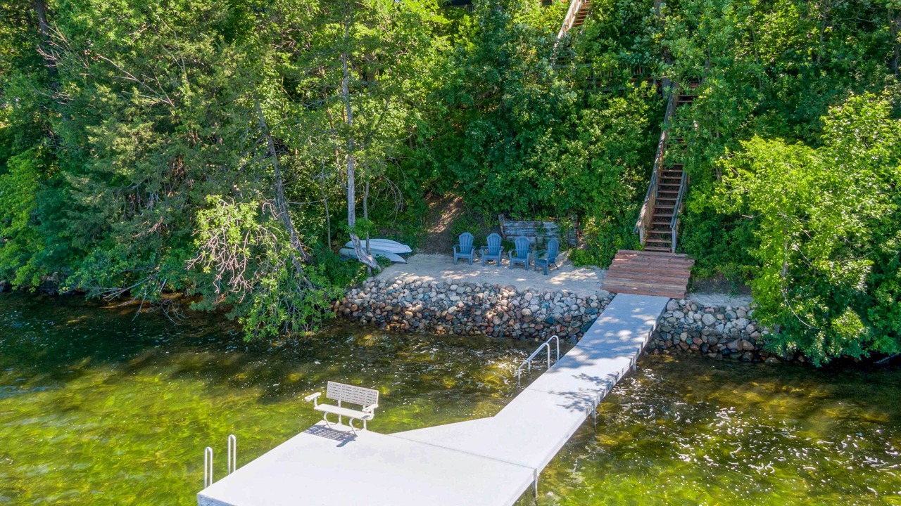 Photo of Outdoor in Maple Lake