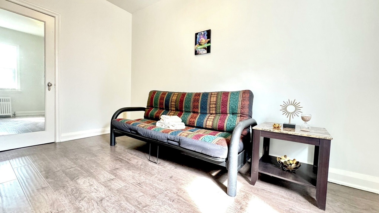Photo of Livingroom in Forest Hill South