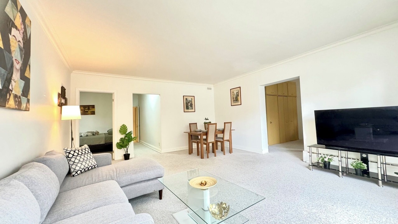 Photo of Livingroom in Forest Hill South