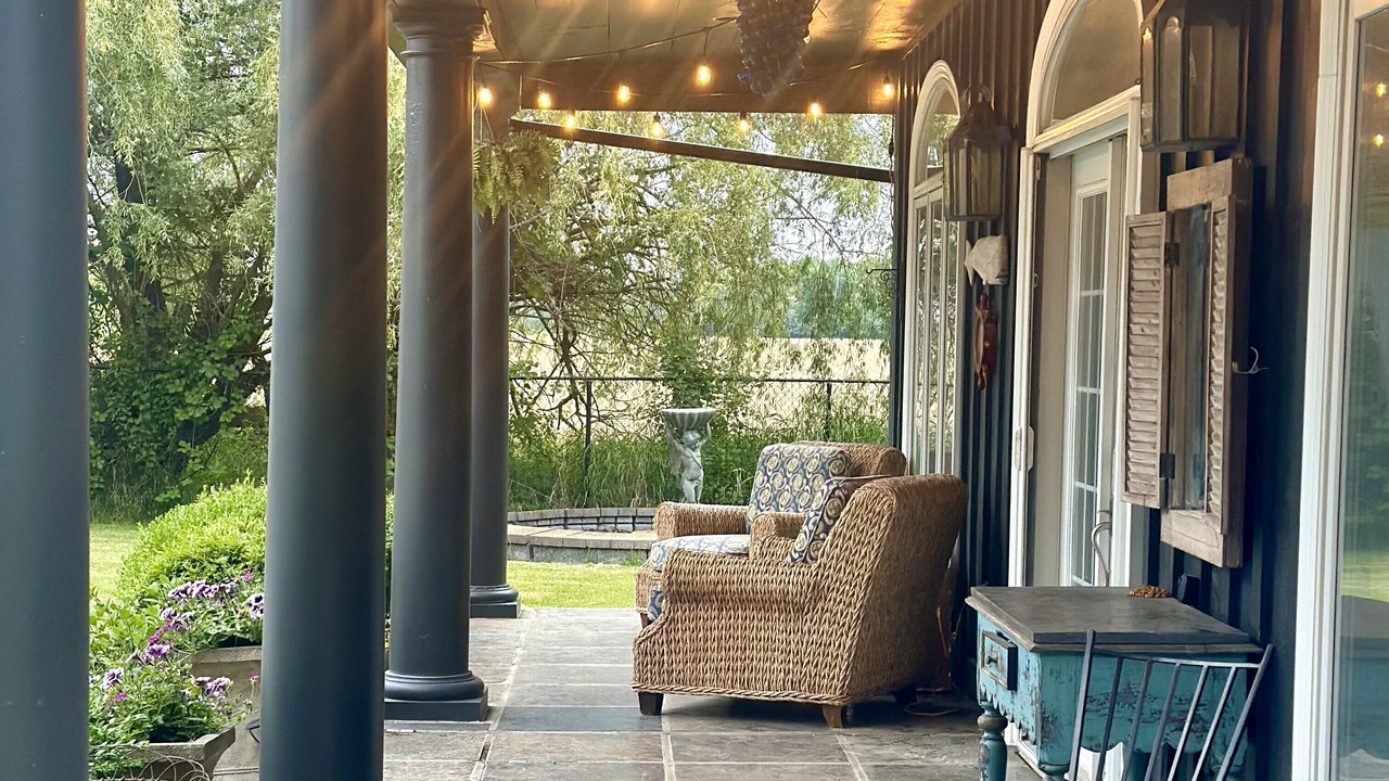 Photo of Patio Balcony in West Lincoln