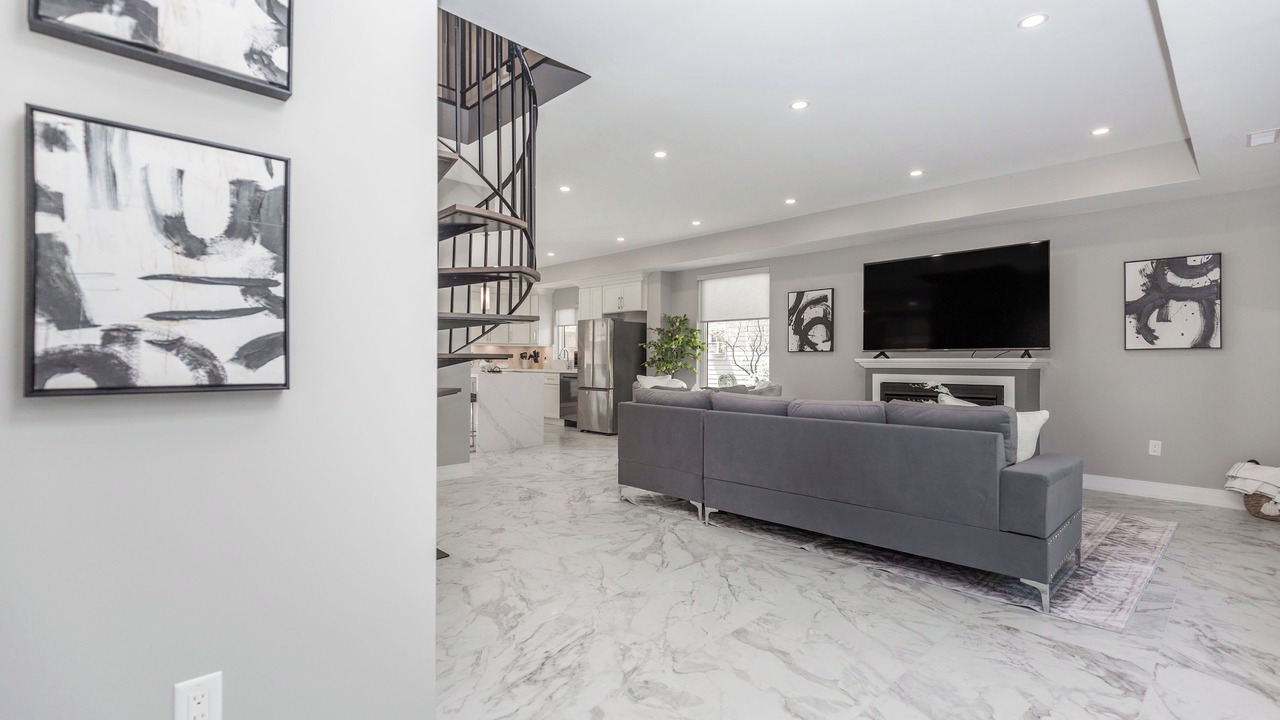 Photo of Livingroom in Innisfil