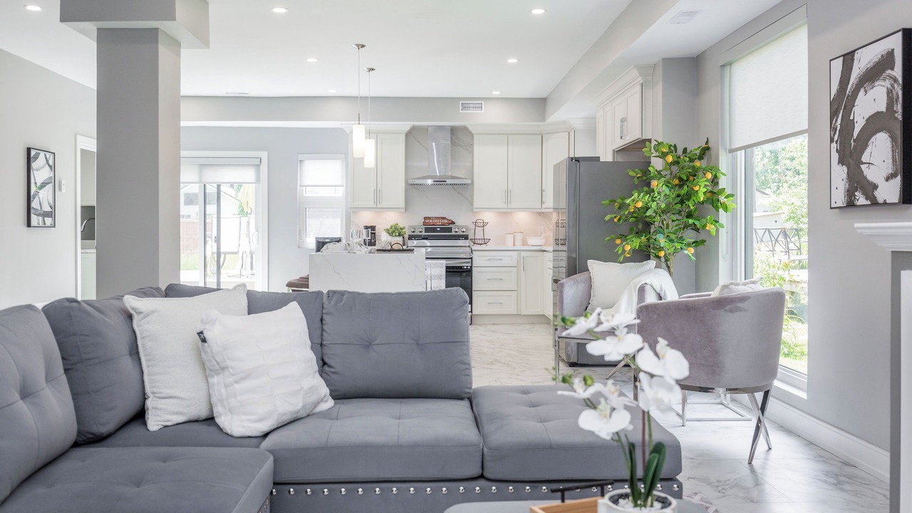 Photo of Livingroom in Innisfil