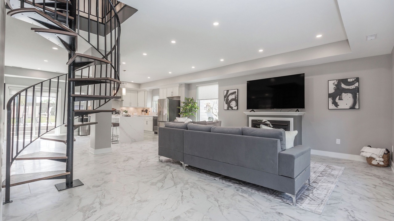 Photo of Livingroom in Innisfil