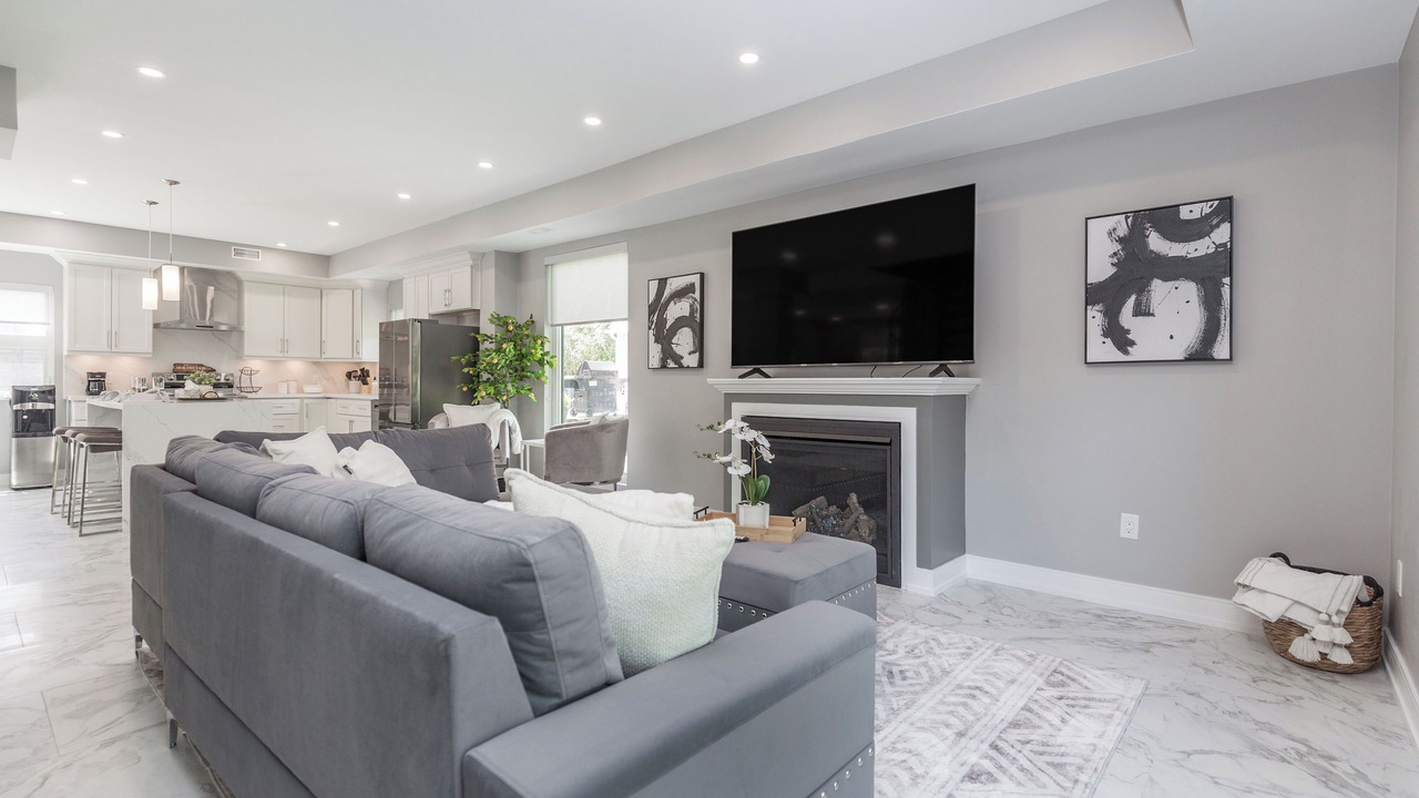 Photo of Livingroom in Innisfil