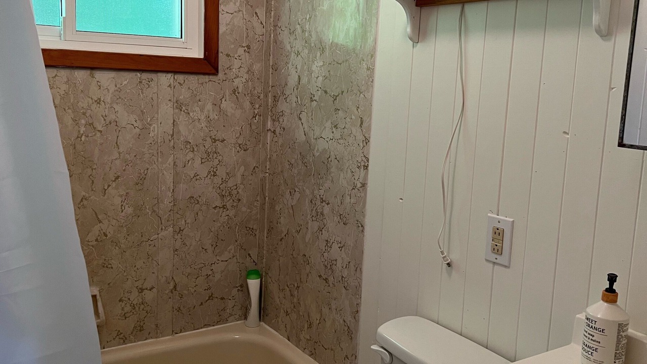 Photo of Bathroom in North Kawartha