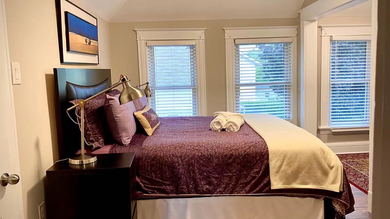 Photo of Bedroom in Thorold