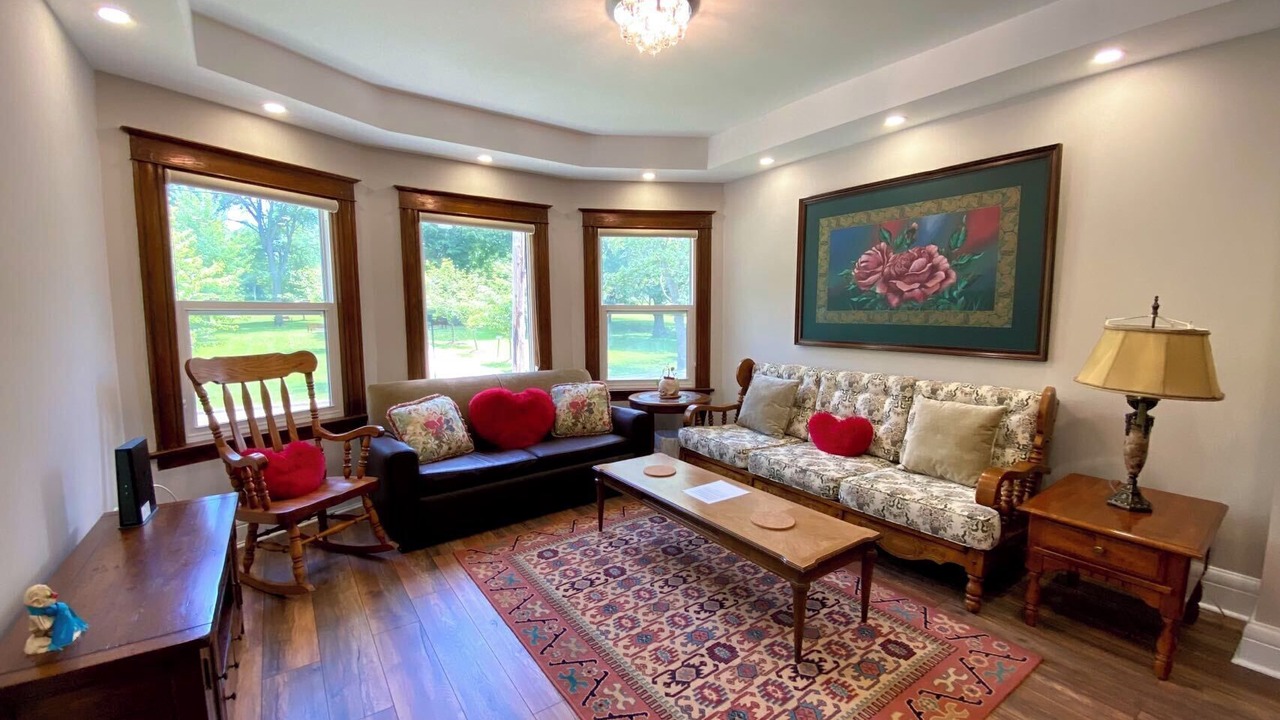 Photo of Livingroom in Thorold