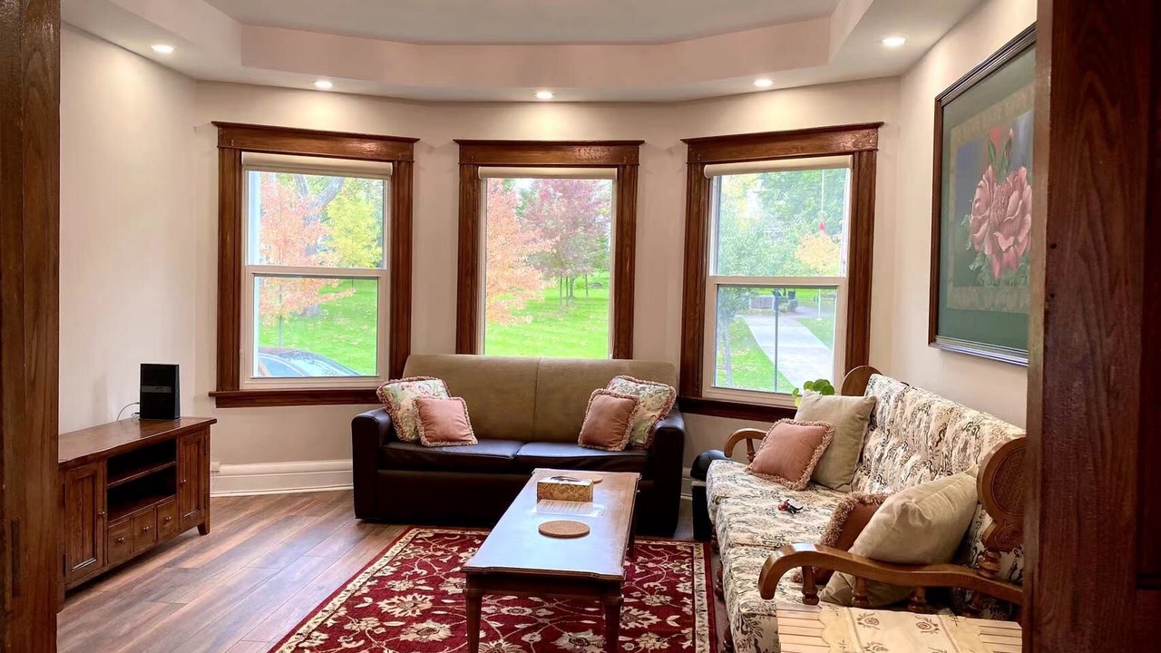 Photo of Livingroom in Thorold
