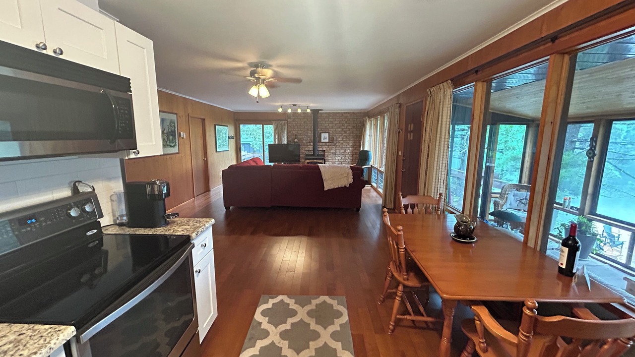 Photo of Kitchen in North Kawartha
