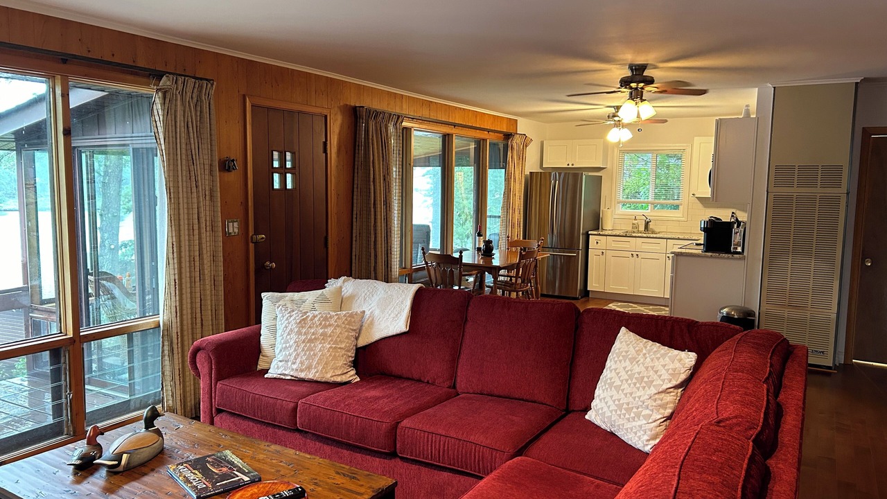 Photo of Livingroom in North Kawartha
