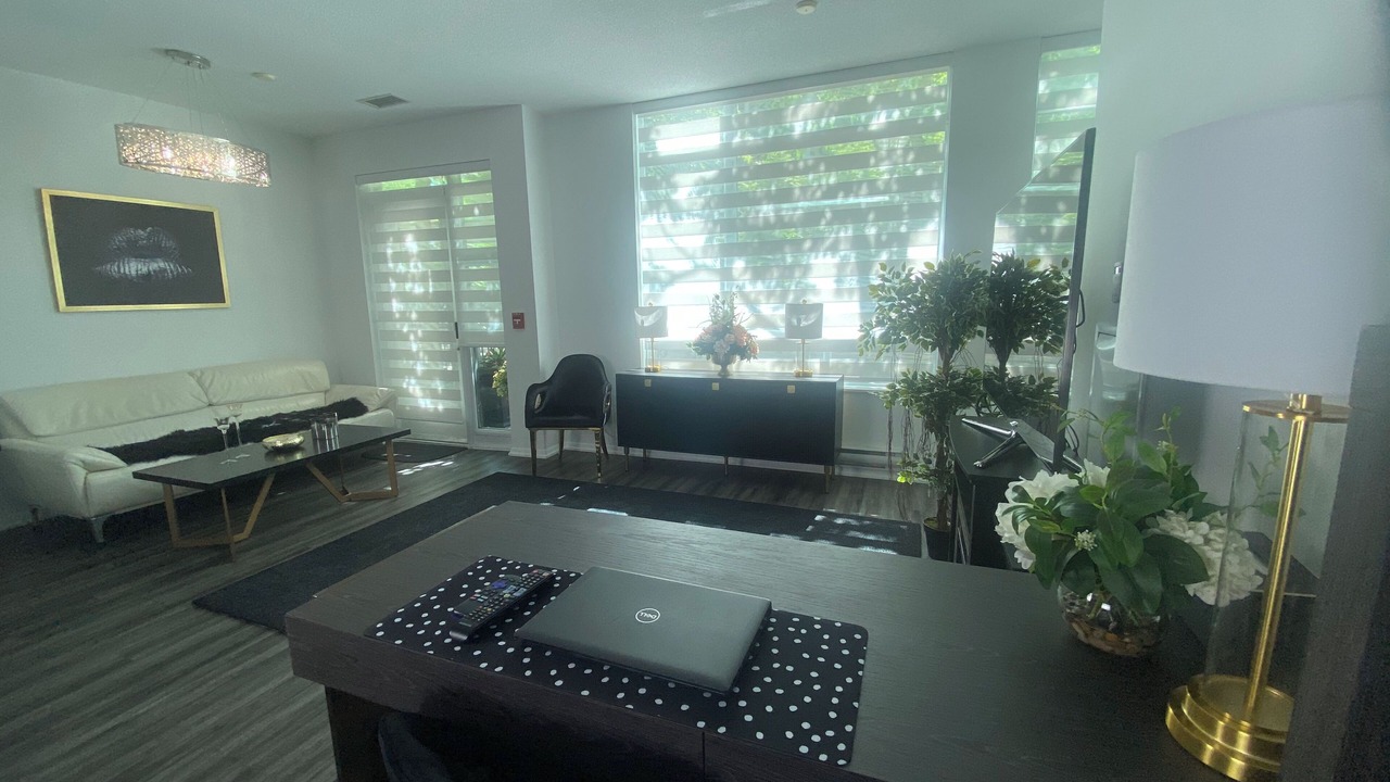 Photo of Livingroom in Fort York