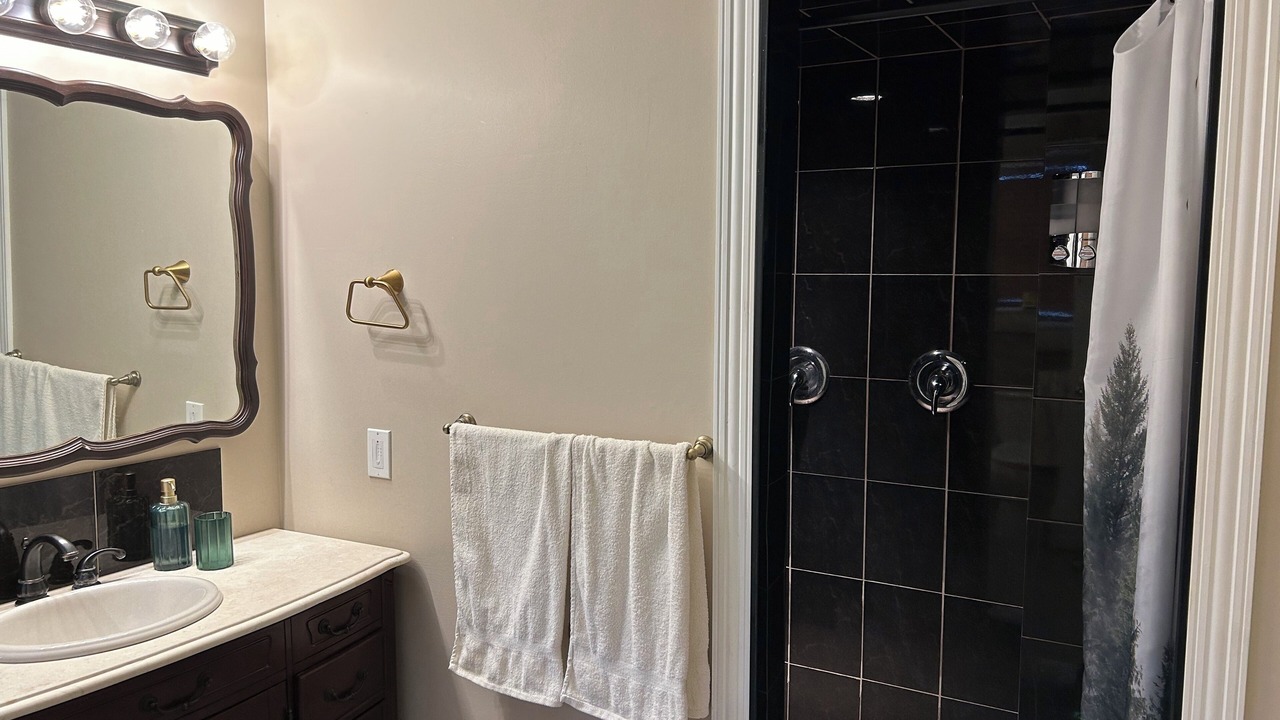 Photo of Bathroom in Colborne