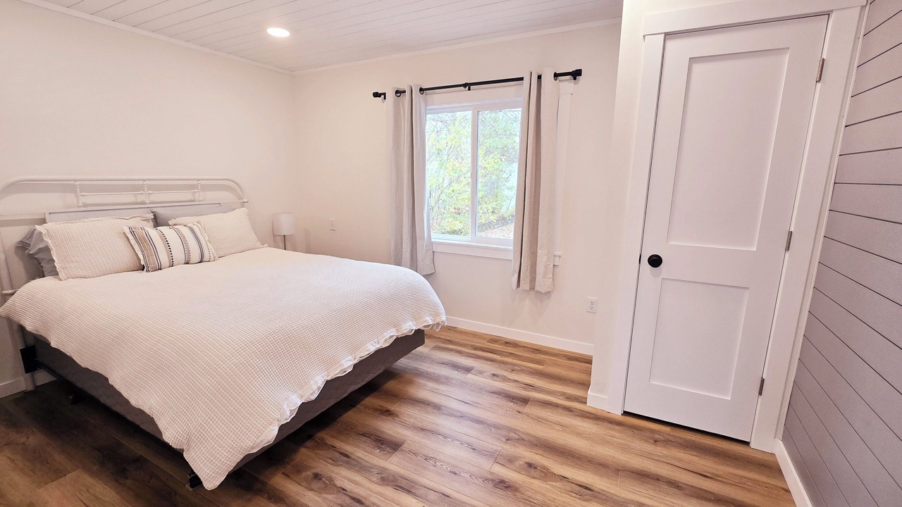 Photo of Bedroom in Detroit Lakes