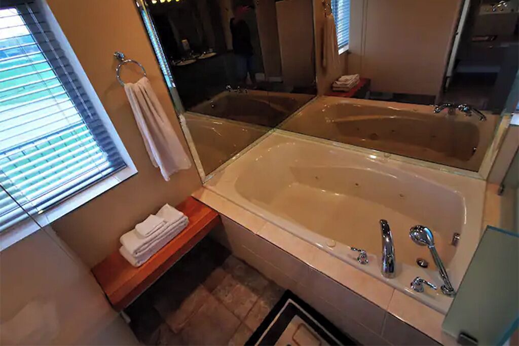 Photo of Bathroom in Bridgeview