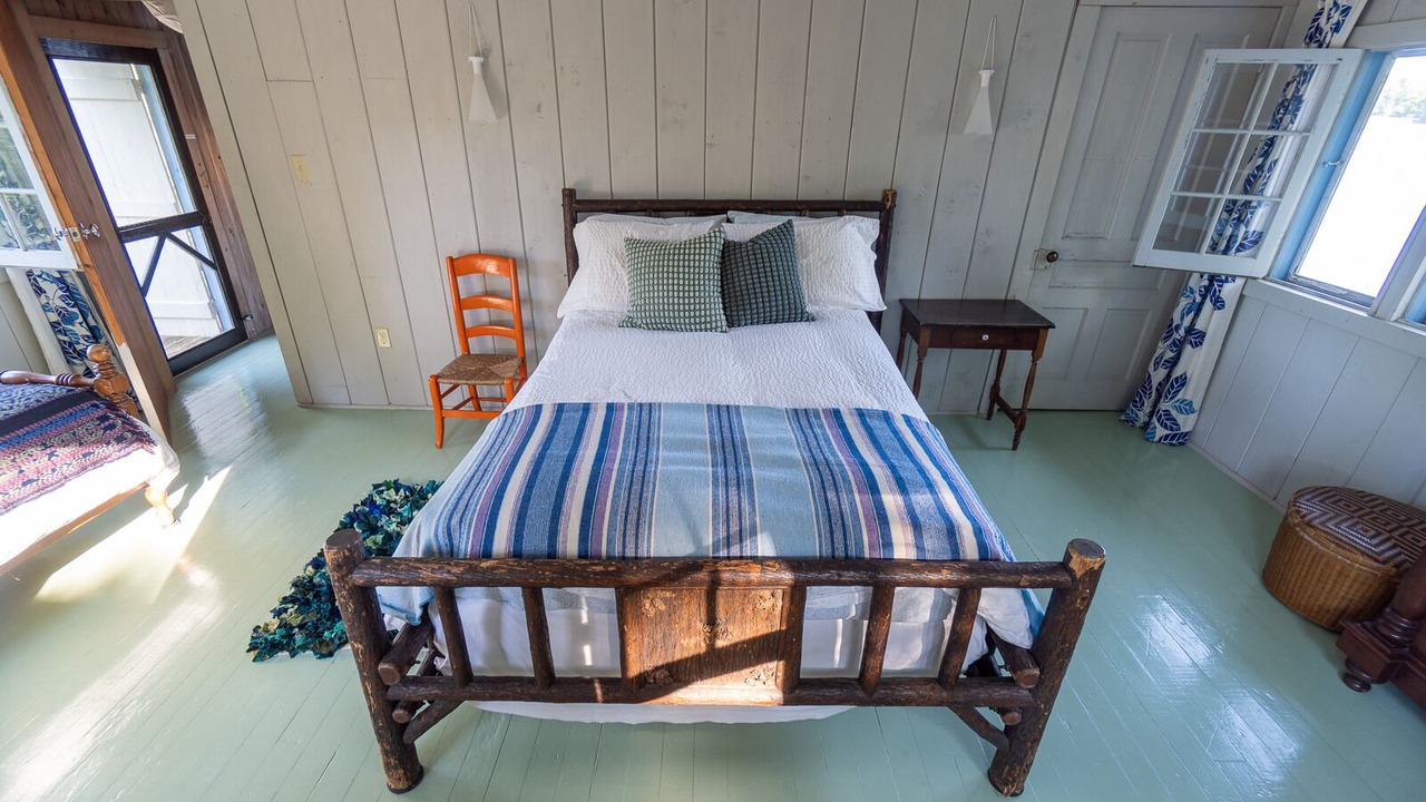 Photo of Bedroom in North Kawartha