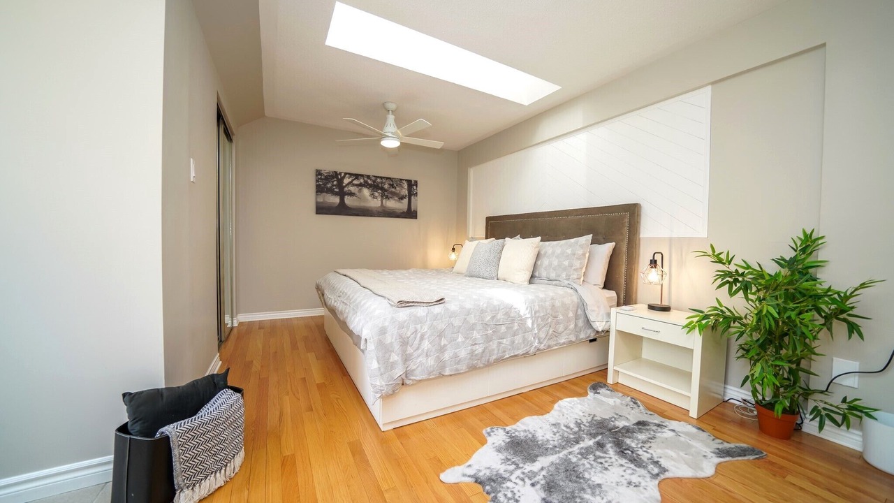 Photo of Bedroom in Grand Bend